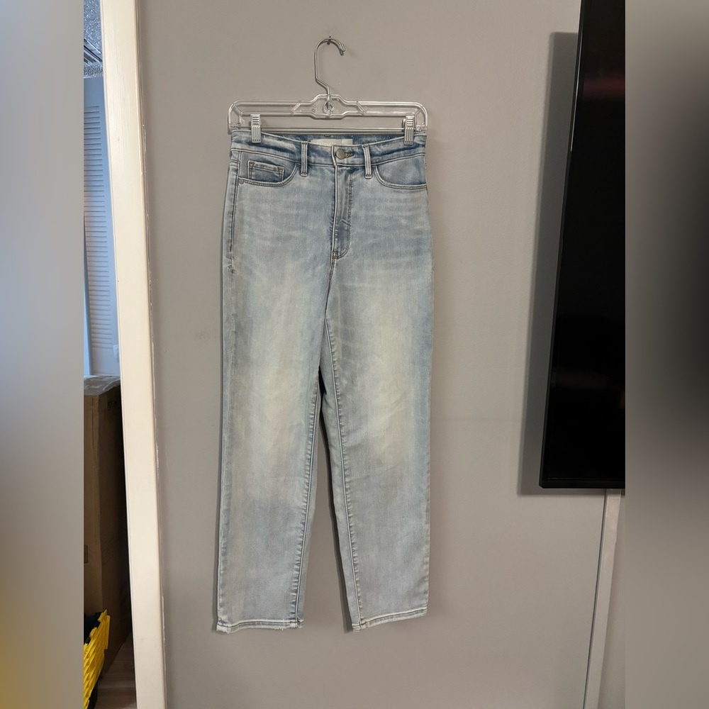 Athleta Sculptek Jeans straight leg size 26/2